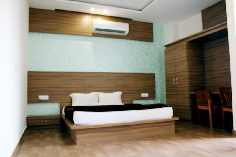 Grace Hotel Karnāl المظهر الخارجي الصورة