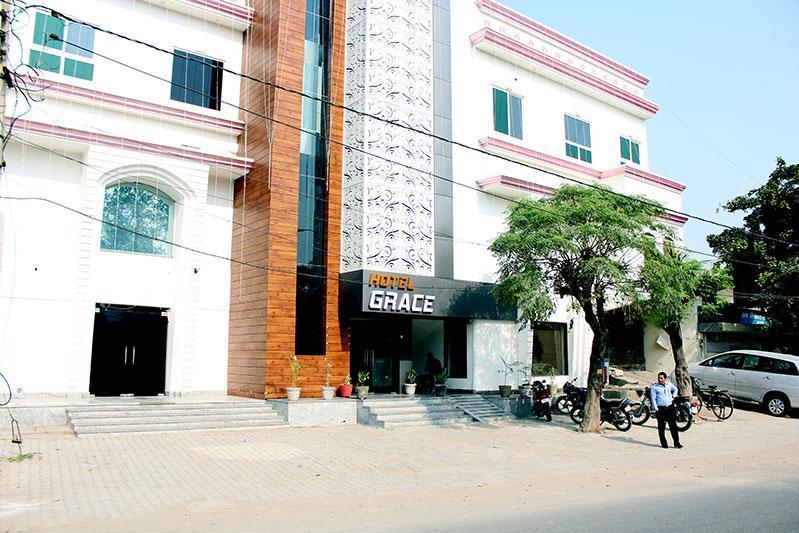 Grace Hotel Karnāl المظهر الخارجي الصورة